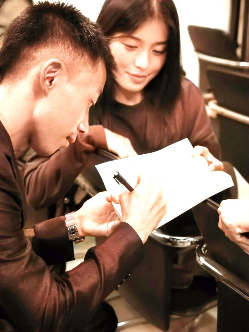 Konaei Shongdok during the book signing tour at KSCJ on September 26.